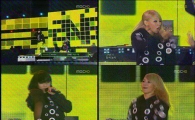 '음중' 2NE1, 강렬 카리스마로 무대 장악
