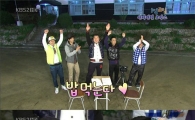 '1박2일' 이수근, 팔씨름 하다 바닥에 내동댕이 '大굴욕'