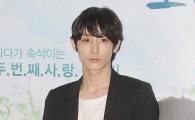 이수혁, '몬스터'서 록밴드 리더로 변신
