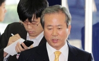 [포토] 이사회 참석하는 신상훈 신한금융사장