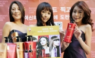 [포토]QR코드 찍고 '살롱케어 앰풀샴푸 체험하세요' 