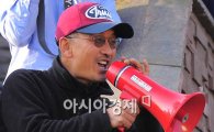이준익 감독 "'부당거래' 출연 후 '발연기' 논란 시달려"