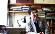 "재벌개혁, 경제민주화 아냐" 장하준, 문재인에 훈수