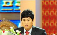 '괴물' 류현진, 한화와 4억원 연봉계약…6·7년차 최고치 경신