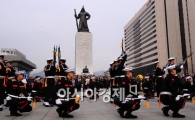 [포토] 멋진 의장 시범보이는 의장대