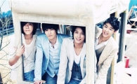 CNBLUE visits Thailand for cosmetic brand promotional event