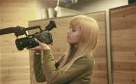 오렌지캬라멜 나나, 카메라 감독으로 깜짝 변신? 