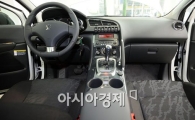 [포토]운전을 부르는 푸조 New 3008 실내 인터리어