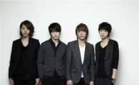 CNBLUE to postpone release date of first full-length album