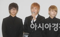 슈퍼주니어, 2010 음반 판매 1위 "열심히 하는 슈주 되겠다"