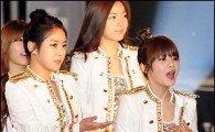 [포토]티아라 '리더 보람, 모셔라(?)'