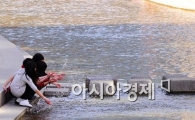 [포토] '우린 벌써 물놀이~'