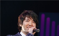 Yoon Sang-hyun holds mini-live concerts in Japan