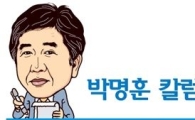 [박명훈칼럼]신해철, 그가 마중한 '아버지'를 생각하며
