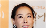 '달빛' 강수연 "영화 찍으며 한지에 매료됐다"