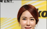 [포토]유인나 '카메라가 큰거야, 얼굴이 작은거야?'