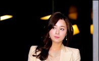 [포토]서영희 '신부보다 더 예쁘네'