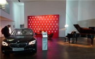 [포토]명품 피아노가 BMW 7시리즈 실내에?