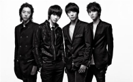CNBLUE takes over music charts with title track 
