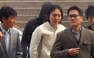 [포토]영장실질심사 참석하는 신정환