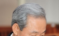[포토] 답변하는 김종훈 본부장
