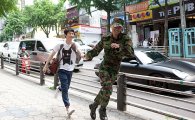 법원, 동성애 영화 <친구사이?> 청불 판정 부당하다