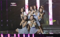 '뮤뱅' 에이핑크, 신인티 벗었다··상큼+순수 7色 매력
