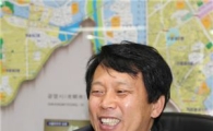 [인터뷰]이성 구로구청장, “주민 일자리 알선 통한 행복 선물”