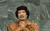 '리비아 독재자' 생포된 카다피의 일생