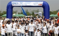 [포토]'1km 걸으면 1달러 적립' 워크더월드 개최