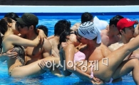 [포토] 뜨거운 '쿨워터키스'