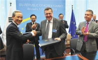 [한·EU FTA 내달 공식 발효 산업계 풍향]자동차·가전·IT ‘공격 앞으로’   화장품·농축산물 ‘폭풍 속으로’