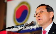 [포토] 주한 미 기업인 상대 강연하는 김동수 위원장