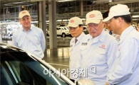 [포토]정몽구 회장, 기아차 조지아공장 방문