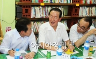 [포토] 재래시장 찾은 홍준표·허창수·박재완