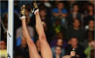 '손목 부상' 이신바예바, 대구에서 28번째 세계기록 도전 