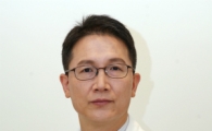 자신없는 얼굴 대인기피증 양악수술로 극복