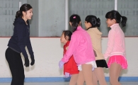 [포토] 김연아 '언니만 따라와~'
