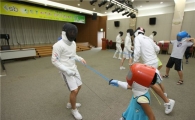 성북구, 어린이 펜싱체험교실 열어 