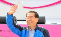 [포토] 손 흔드는 박원순 후보