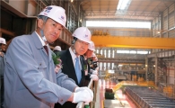 동국제강 새역사 일군 장세주 회장 ‘8월 매직’ 