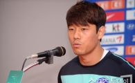 [포토] 박주영의 여유 '무효된 골은 내일 또 넣으면 되니까~'
