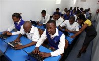 삼성전자, 아프리카에서 태양광 인터넷 스쿨 보급