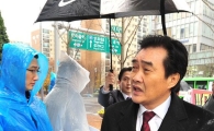[포토] 주주총회 참석하는 유경선 회장