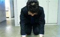 결국 탐앤탐스, 무릎꿇고 사죄 