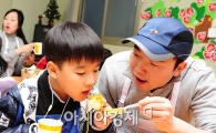 [포토] 친절한 신입사원들