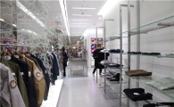 '색다른 아디다스' 있는 백화점에 손님 몰린다 