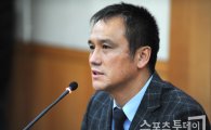 [포토] 김주성 사무총장 '축구인 화합 위해 노력하겠습니다'