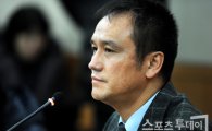 [포토] 김주성 사무총장 '막중한 임무에 어깨가 무겁네'