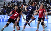 [포토] 윤현경 '상대 수비진 모두 뚫어냈어!'
